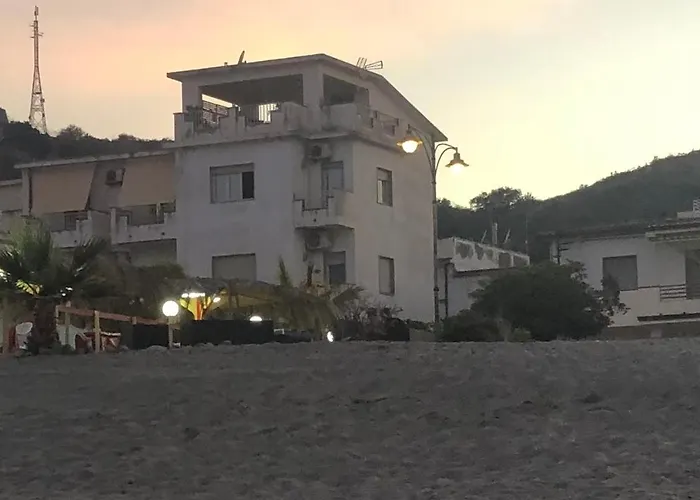 Lägenhet By The Sea