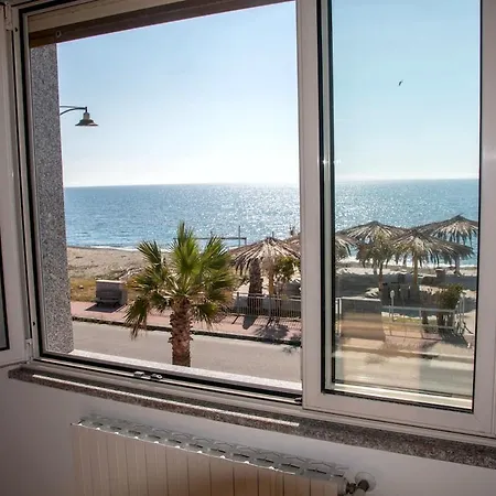 By The Sea Apartment Brancaleone Marina