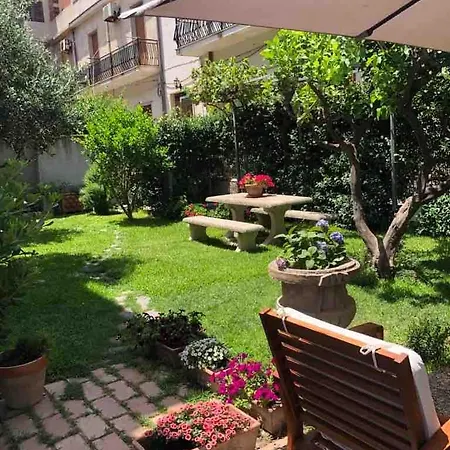 By The Sea Apartment Brancaleone Marina